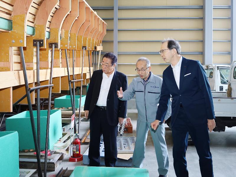 松川造船株式会社新工場視察の様子
