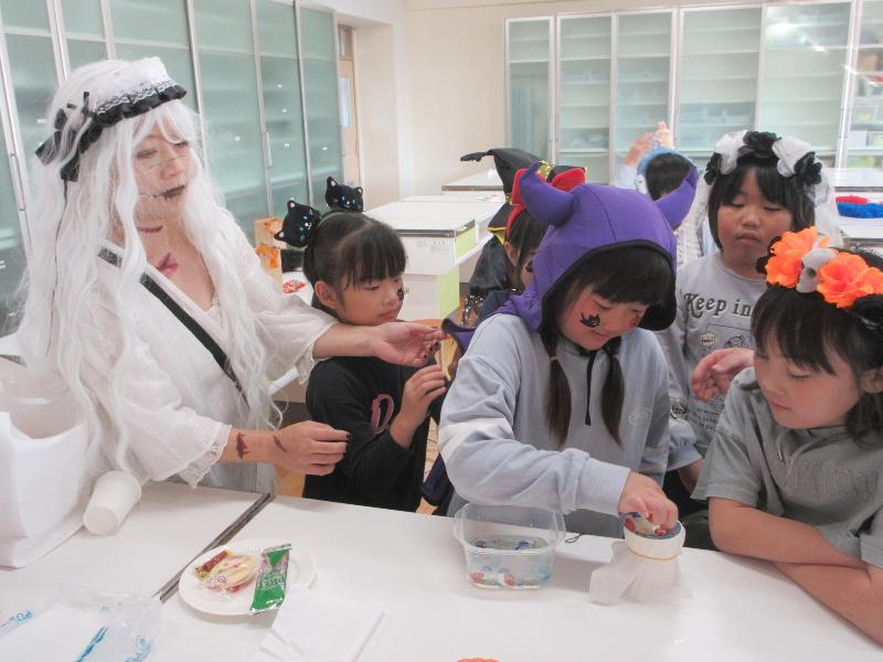 おはじきゲームの様子