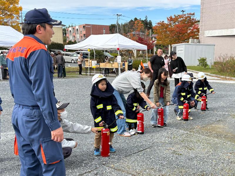 消化器訓練を行う参加者