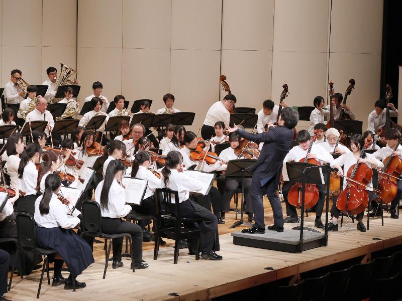 相馬オーケストラの演奏