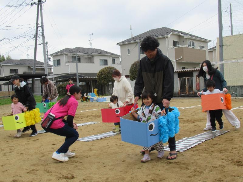 競技を楽しむ親子
