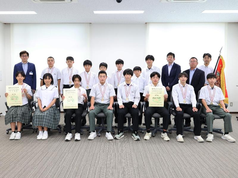 選手の集合写真