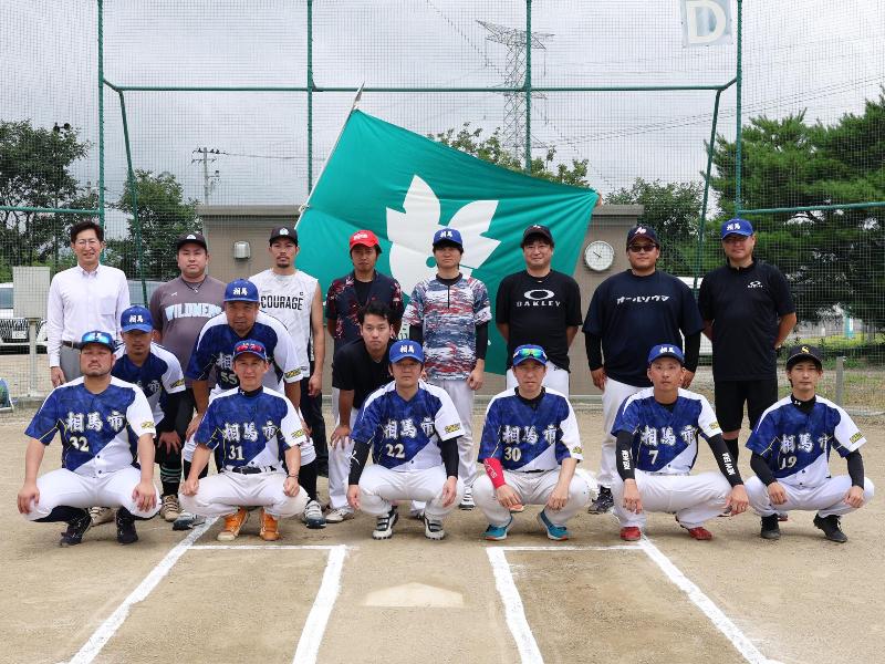 選手団の集合写真