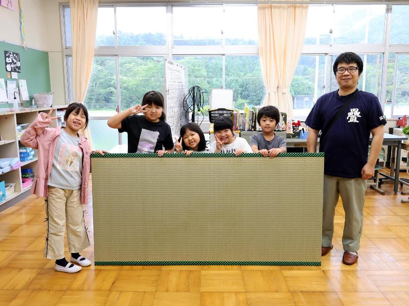 寄贈の様子