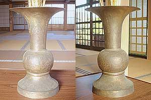 銅製華瓶の写真