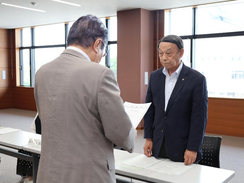 委嘱状交付式の様子