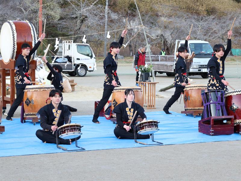 相馬太鼓の演奏