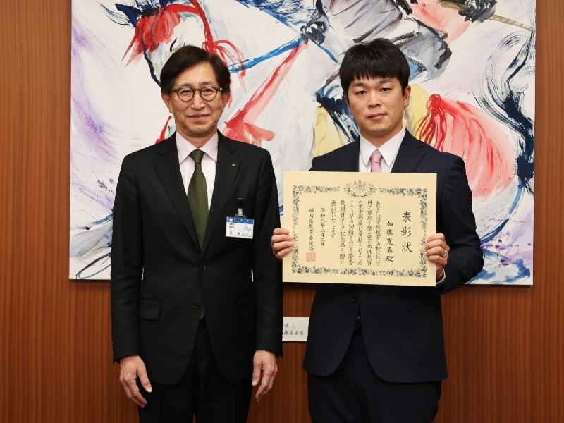 受賞報告の様子