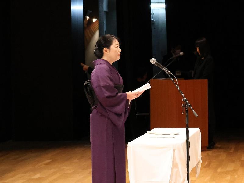 遺族代表の木幡陽子さん