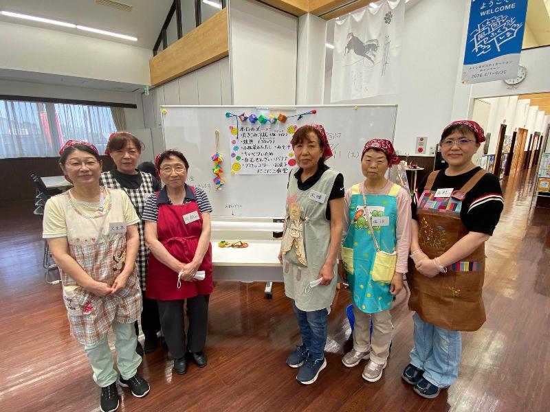にこにこ食堂のスタッフ