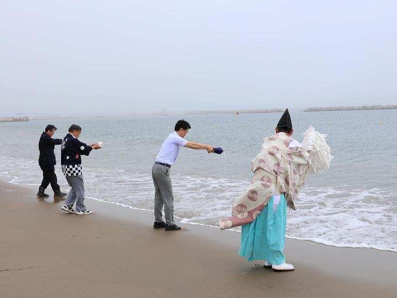 散酒の儀の様子
