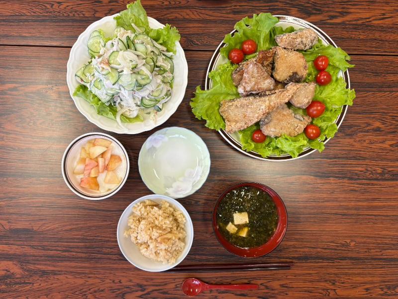 振る舞われた食事