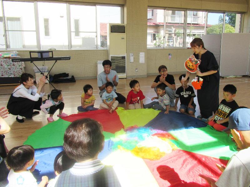 親子リトミック教室の様子