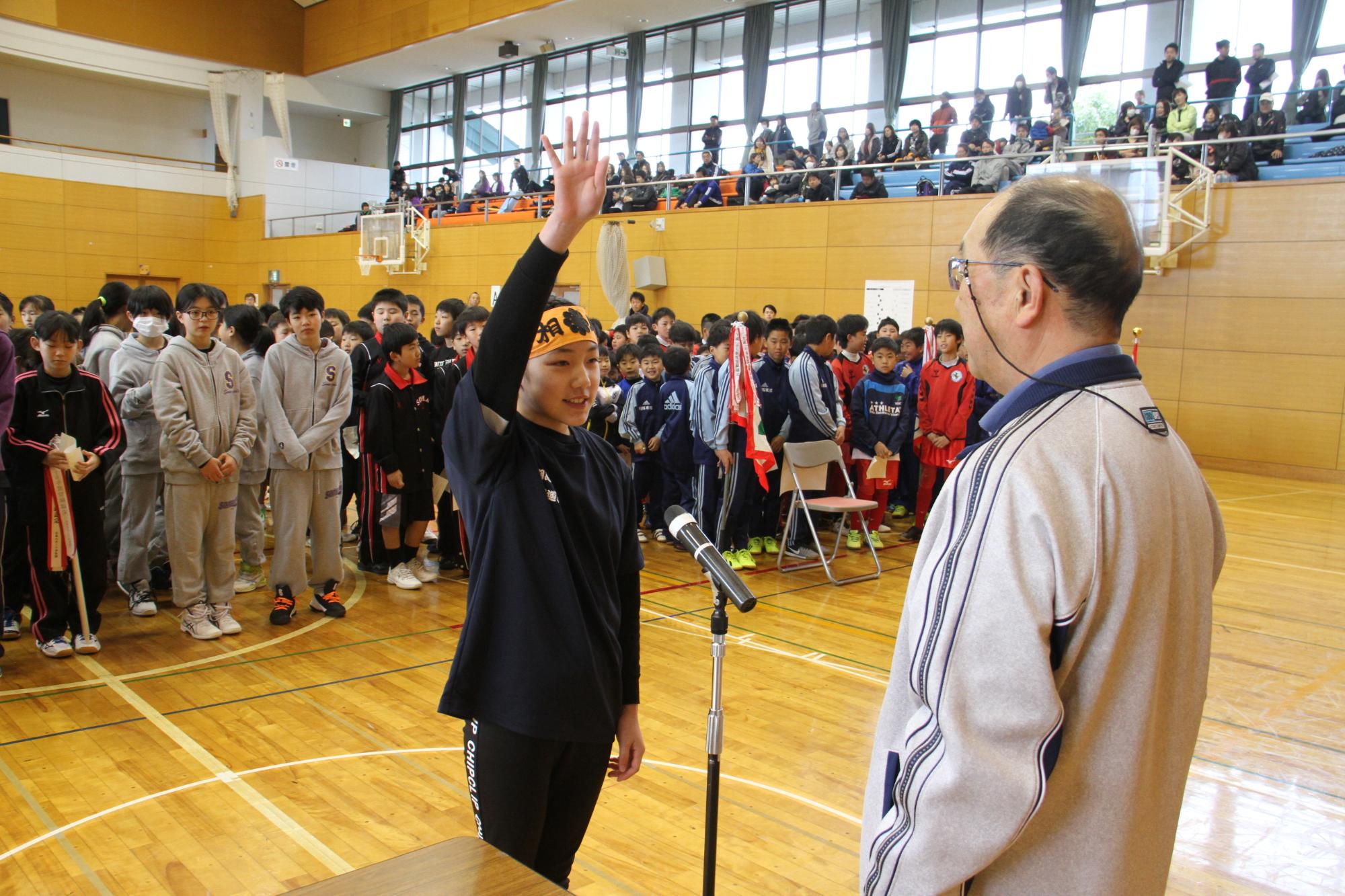 元気よく選手宣誓